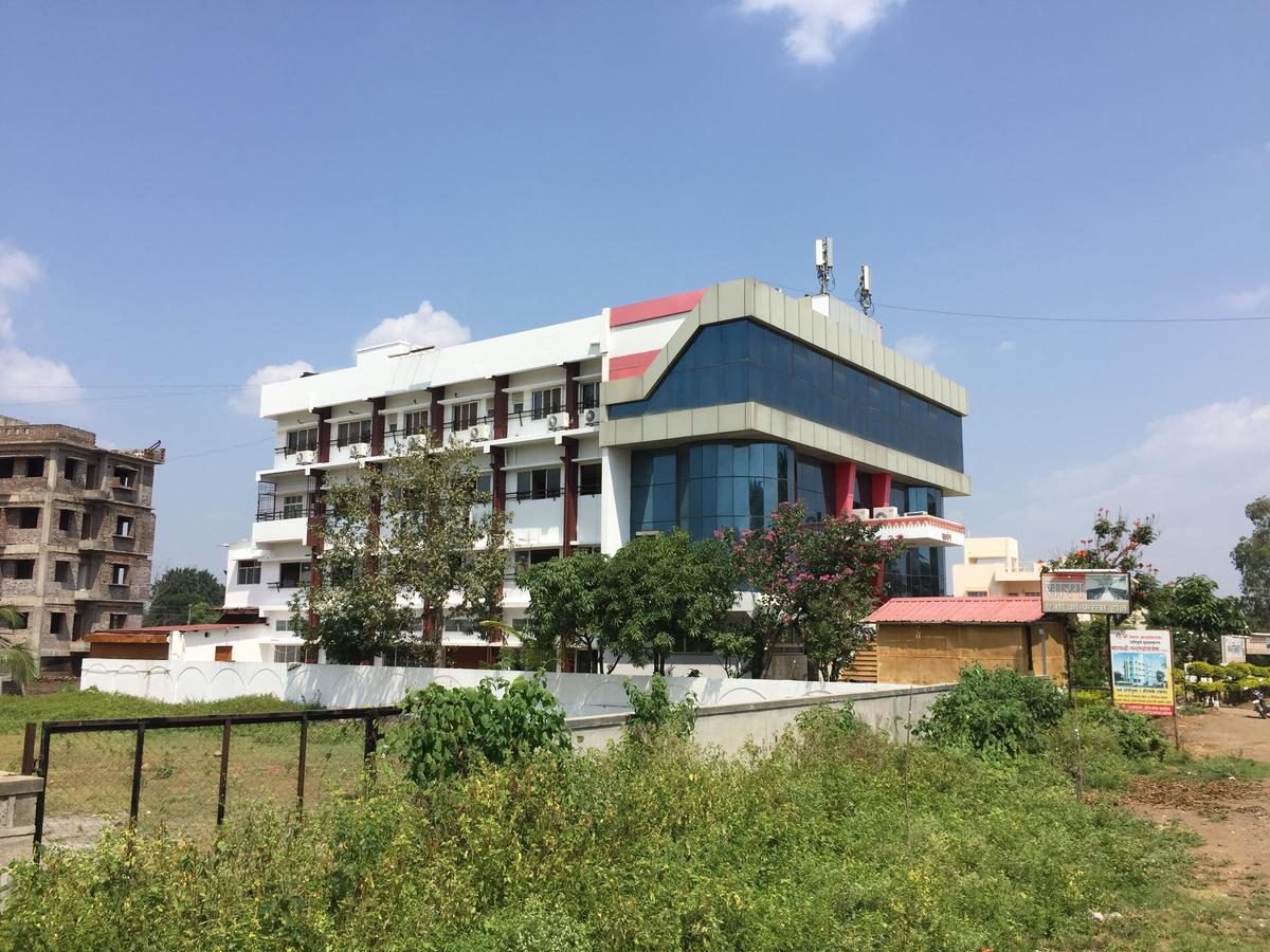 Villa Sarang Lodging & Boarding Satara Exterior foto