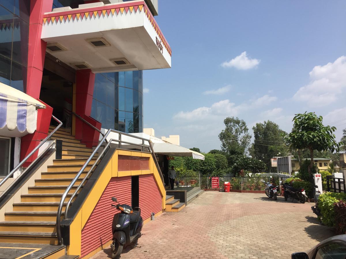 Villa Sarang Lodging & Boarding Satara Exterior foto
